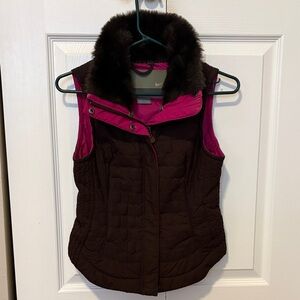 Nike Brown Quilted Vest with Pink Lining and Faux-Fur Collar